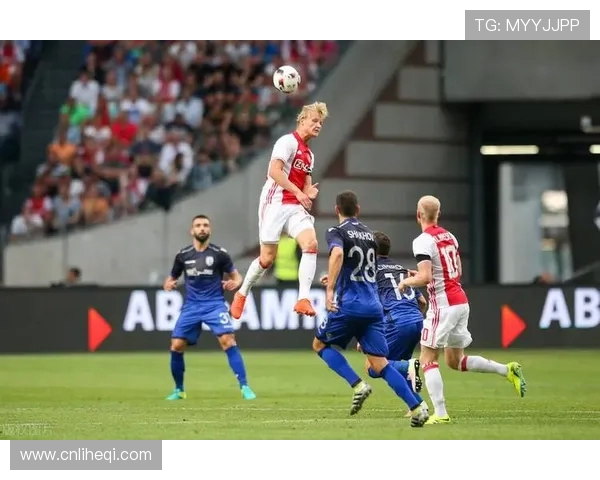 坎布尔与阿尔克马尔青的精彩对决揭示年轻球员的潜力与未来发展方向