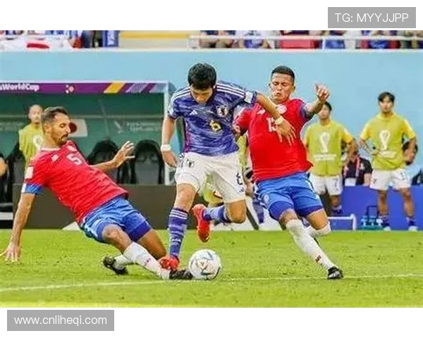 布莱克本与冈本的精彩对决揭示足球战术的博弈与激情 布莱克本与冈本的精彩对决揭示足球战术的博弈与激情